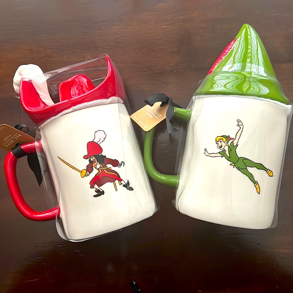 NEW- Rae Dunn x Disney- Captain Hook & Peter Pan mugs w/ lid set